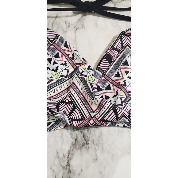 Brand New Victoria's Secret Pink Bikini Top - Picture 3 of 11